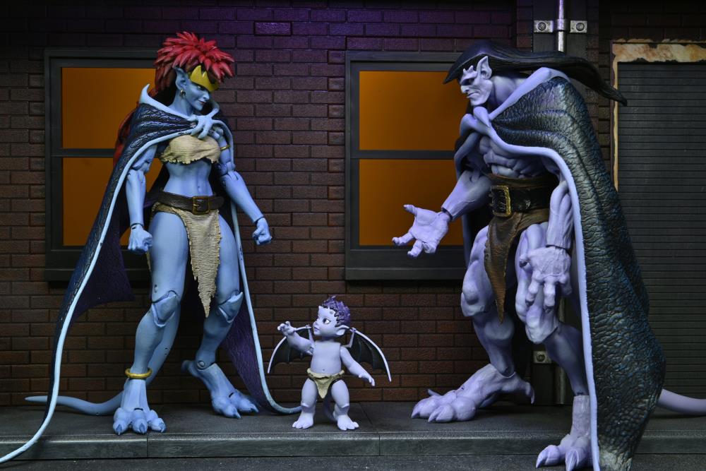 Neca - Disney's Gargoyles Ultimate - Angela - Www.Shopthatapp.ca