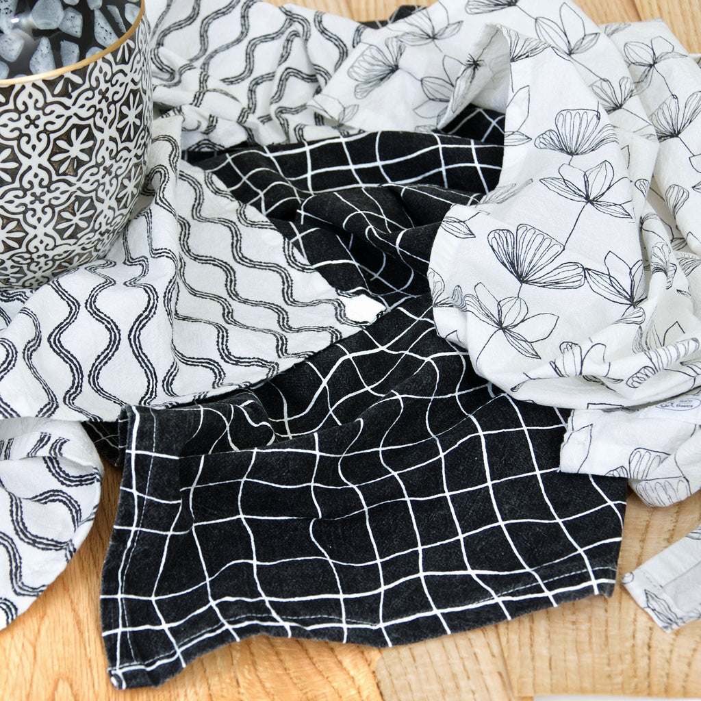 Crinkled Flour Sack Tea Towels - Shopthatapp.ca