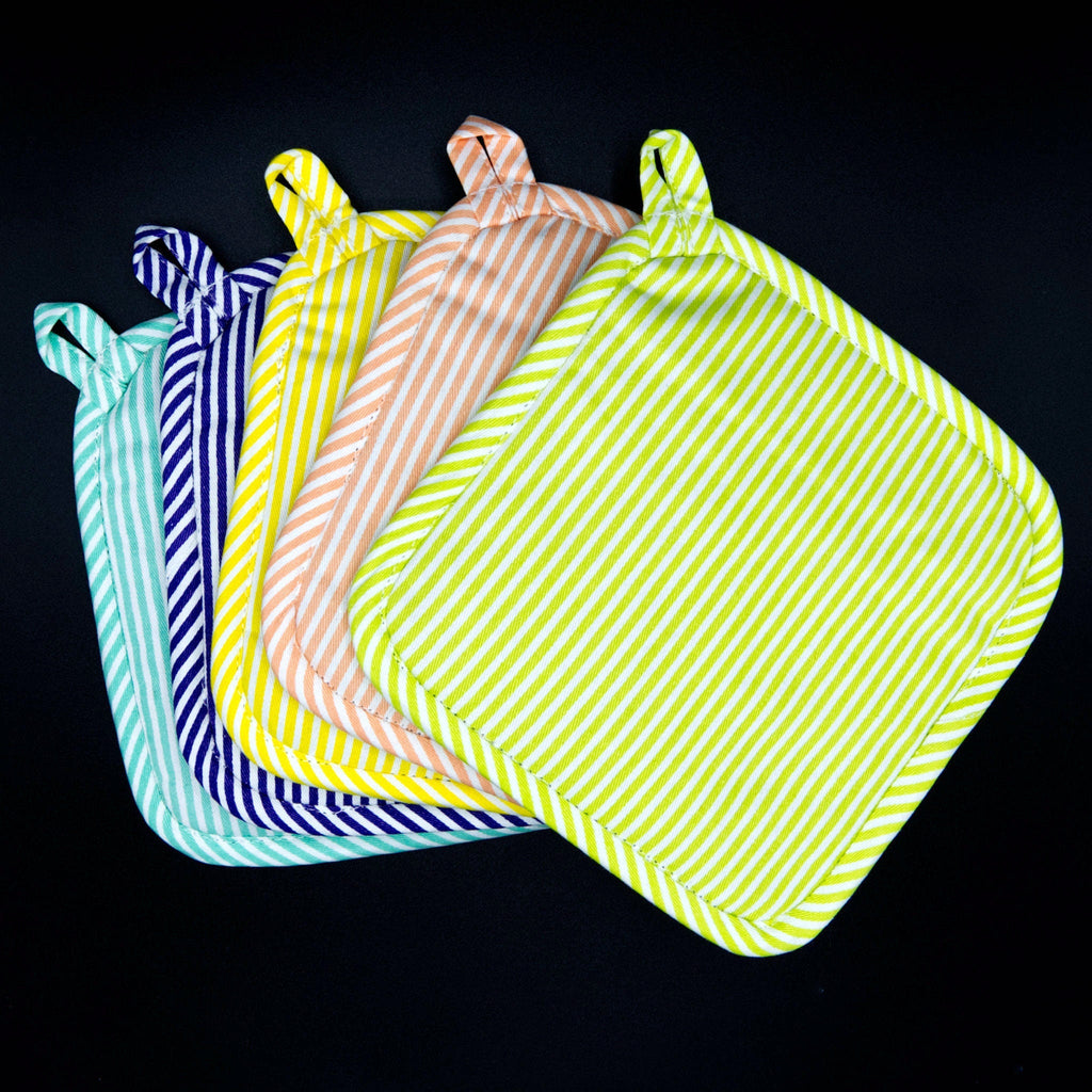 Banker Stripes-Mitt and Pot Holder - Shopthatapp.ca