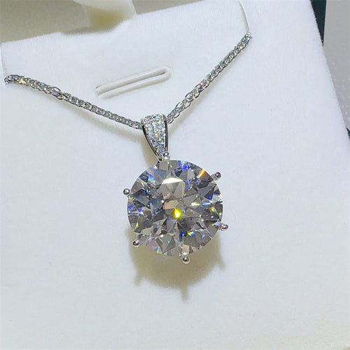 10 Carat Moissanite Necklace in 925 Sterling Silver Pendant Design - Shopthatapp.ca
