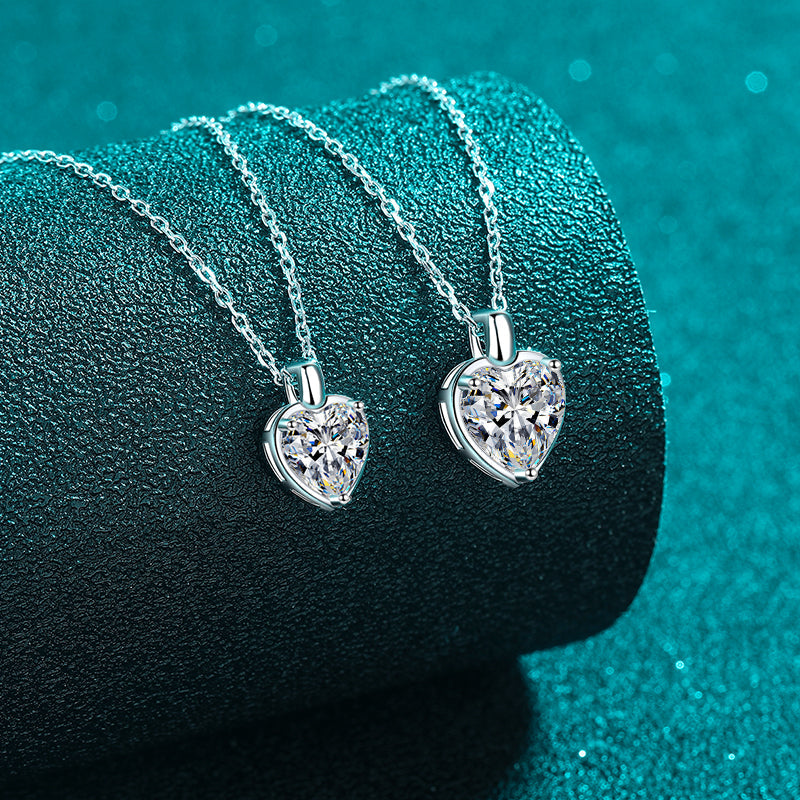 2 Carat Moissanite Heart Shape Necklace in 925 Sterling Silver - Shopthatapp.ca