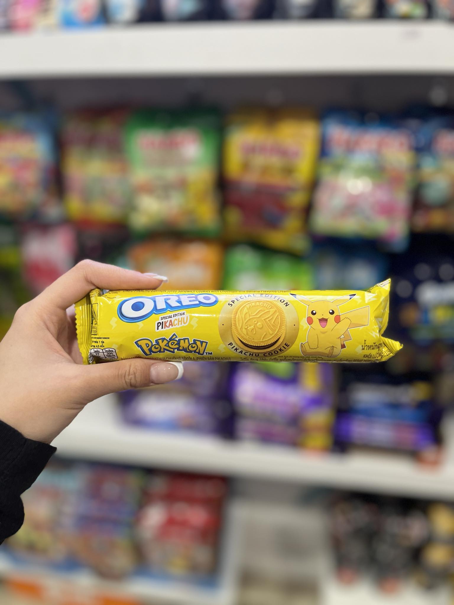 (INDONESIA) OREO X POKEMON SPECIAL EDITION PIKACHU - 119.6G - Www.Shopthatapp.ca
