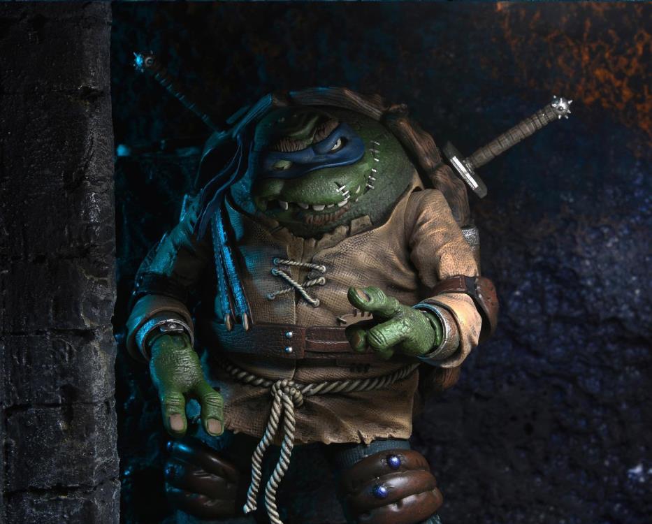 Universal Monsters x Teenage Mutant Ninja Turtles Ultimate Leonardo as The Hunchback - Www.Shopthatapp.ca
