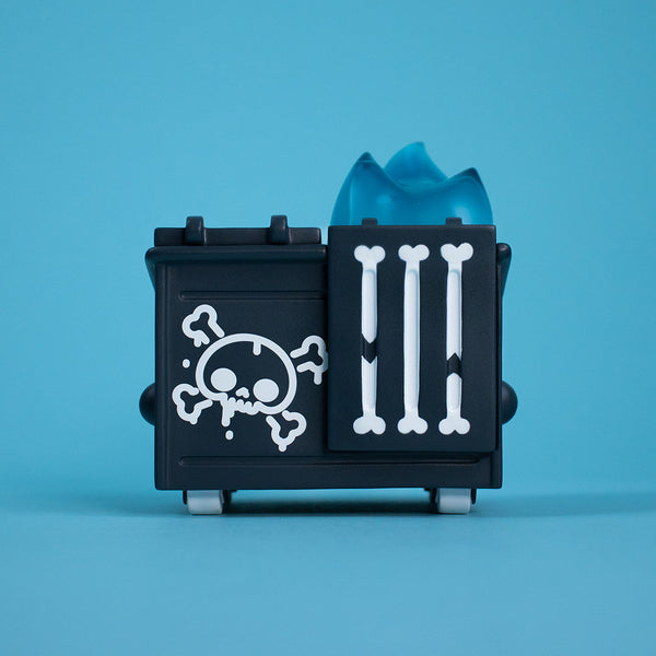 Skull Graffiti Dumpster Fire Vinyl Figure by 100% Soft - Www.Shopthatapp.ca