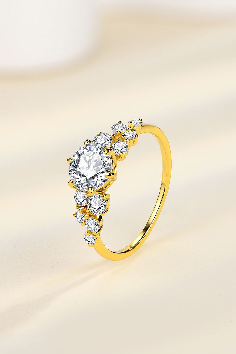1 Carat Moissanite Silver Ring in 925 Sterling Silver - Shopthatapp.ca