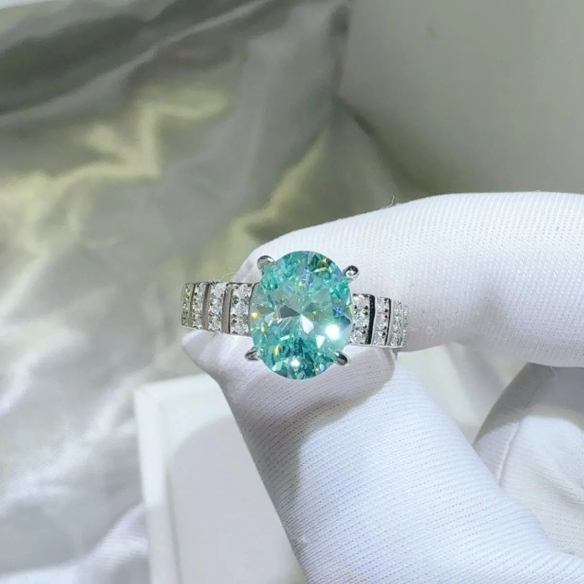 2 Carat Moissanite Ring in 925 Sterling Silver - Shopthatapp.ca