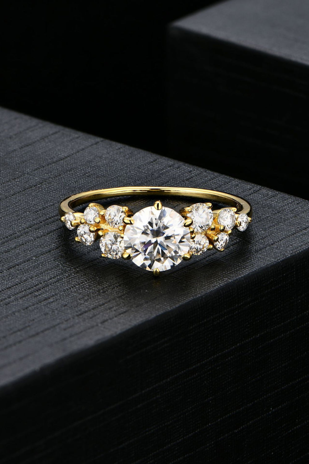 1 Carat Moissanite Silver Ring in 925 Sterling Silver - Shopthatapp.ca