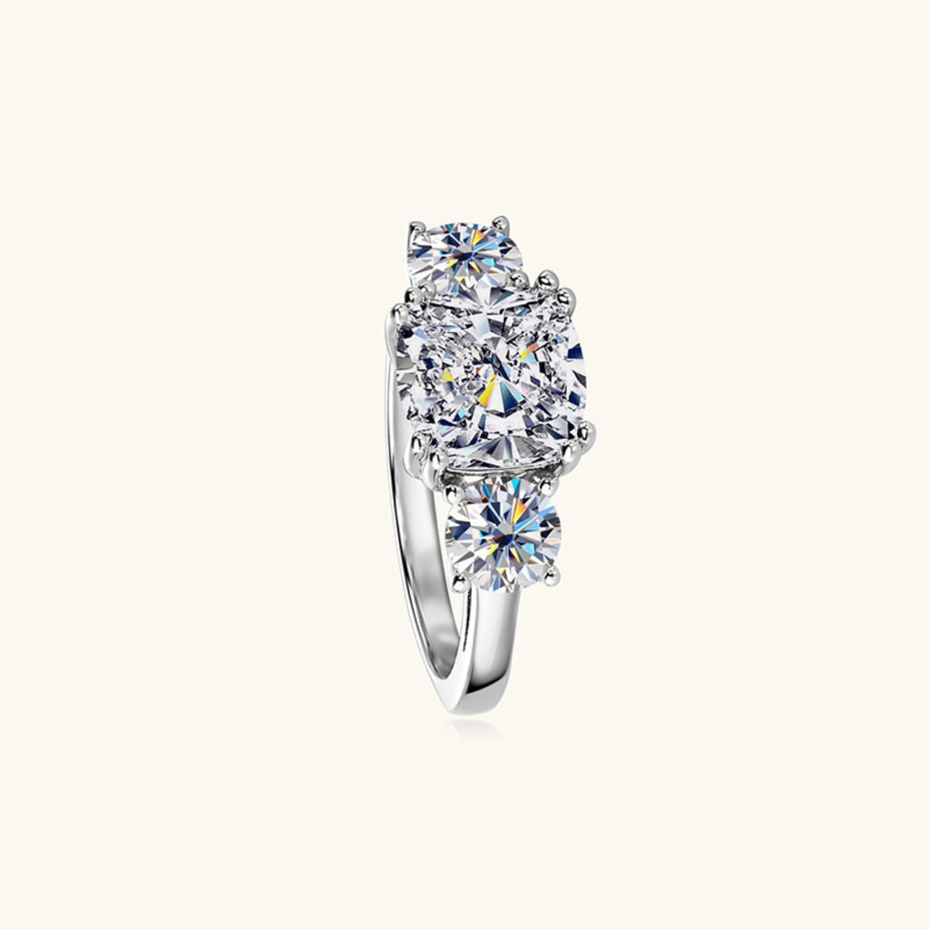 3.5 Carat Moissanite Sterling Silver Ring in 925 Silver - Shopthatapp.ca