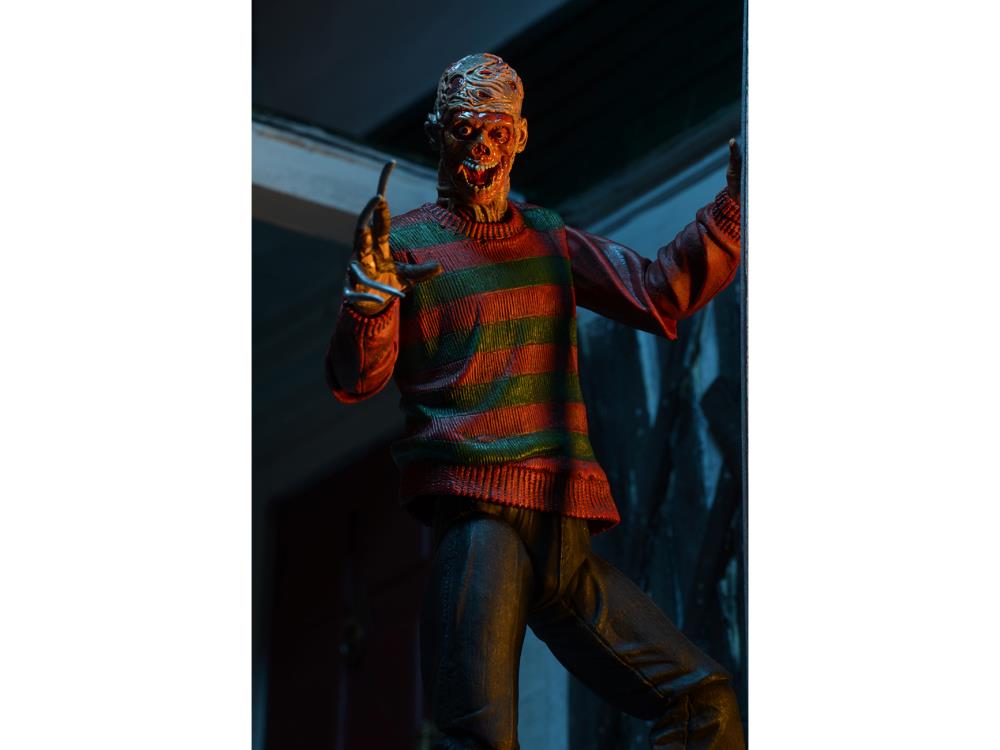 A Nightmare On Elm Street Ultimate Freddy Krueger - Www.Shopthatapp.ca