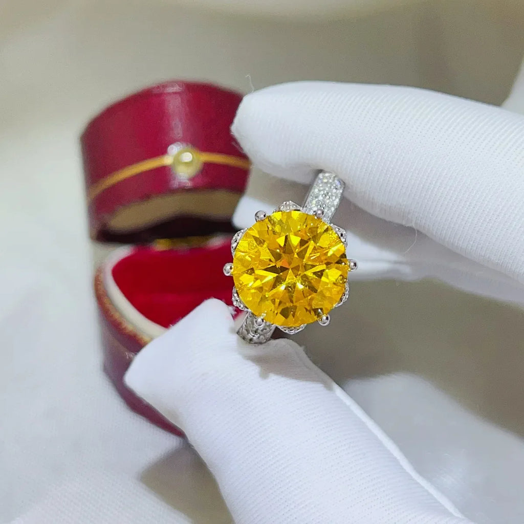 5 Carat Moissanite Ring in 925 Sterling Silver - Shopthatapp.ca