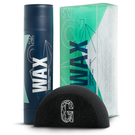 Carzilla GYEON Q² Wax 175g exterior car wax container with black lid and label, used for vehicle protection and shine.