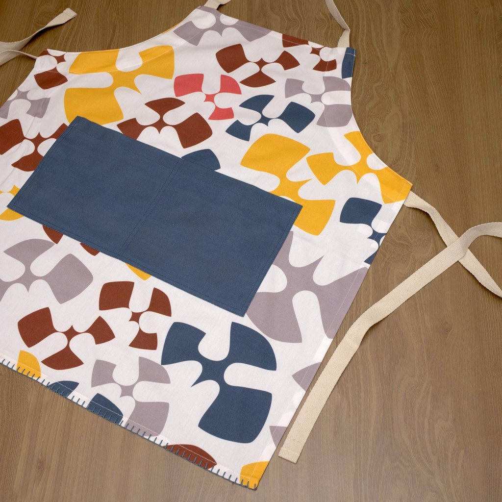 The Flutter: Designer Aprons (2 Colors) - Shopthatapp.ca