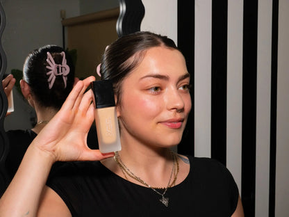 FencyGrace Elisabeth 103 vegan hydrating foundation with luminous finish, natural coverage, long-lasting, suitable for high-end beauty makeup.