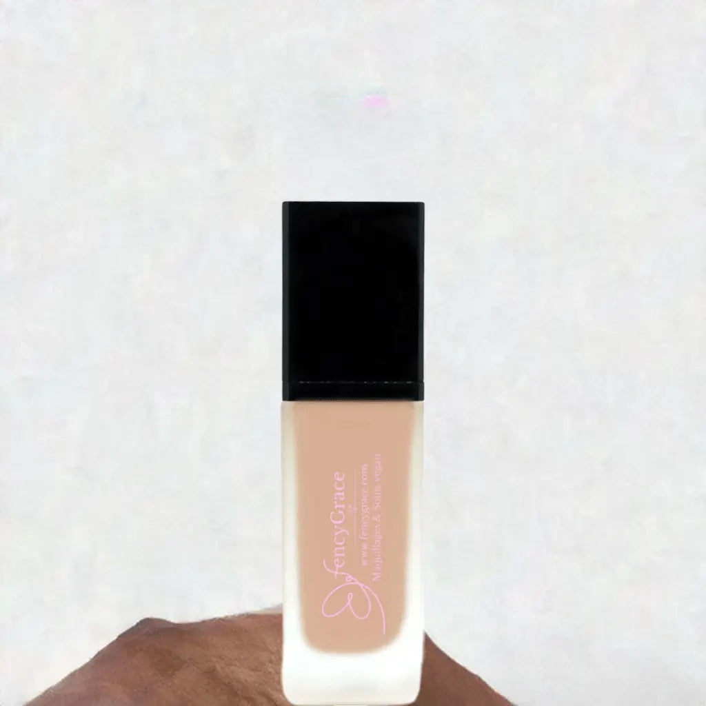 Vegan hydrating foundation FencyGrace Miriam 101 for high-end beauty makeup, smooth skin tone, natural finish.