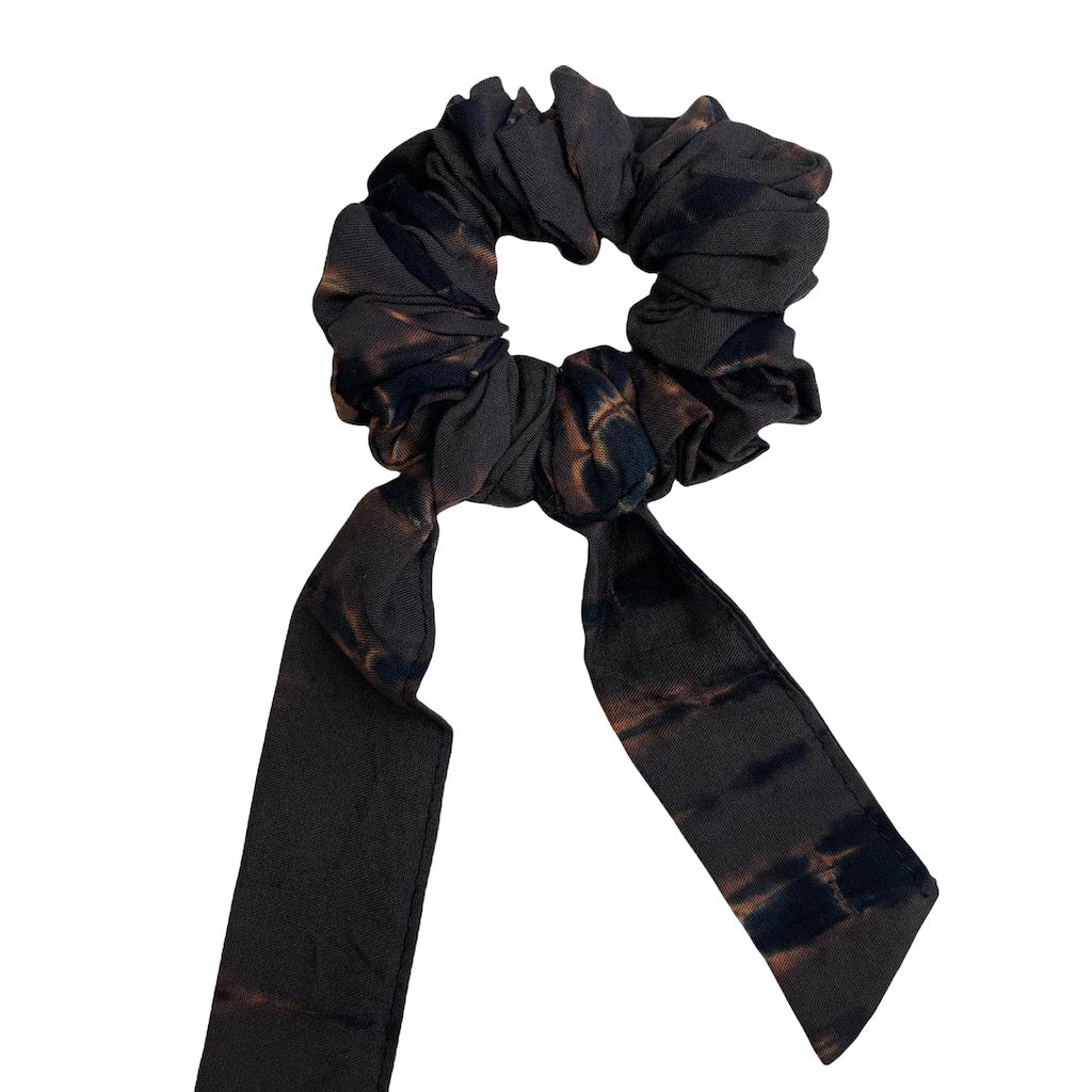 Tie Dye Scrunchie With Tail - Shopthatapp.ca