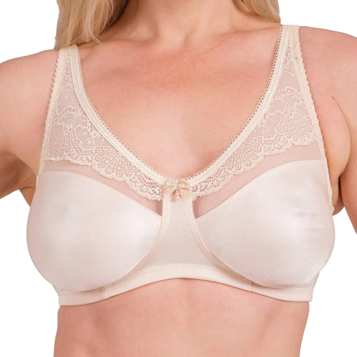 Wireless lace bra by Hazel Textile featuring full coverage, soft lace fabric, and a comfortable fit for everyday wear.