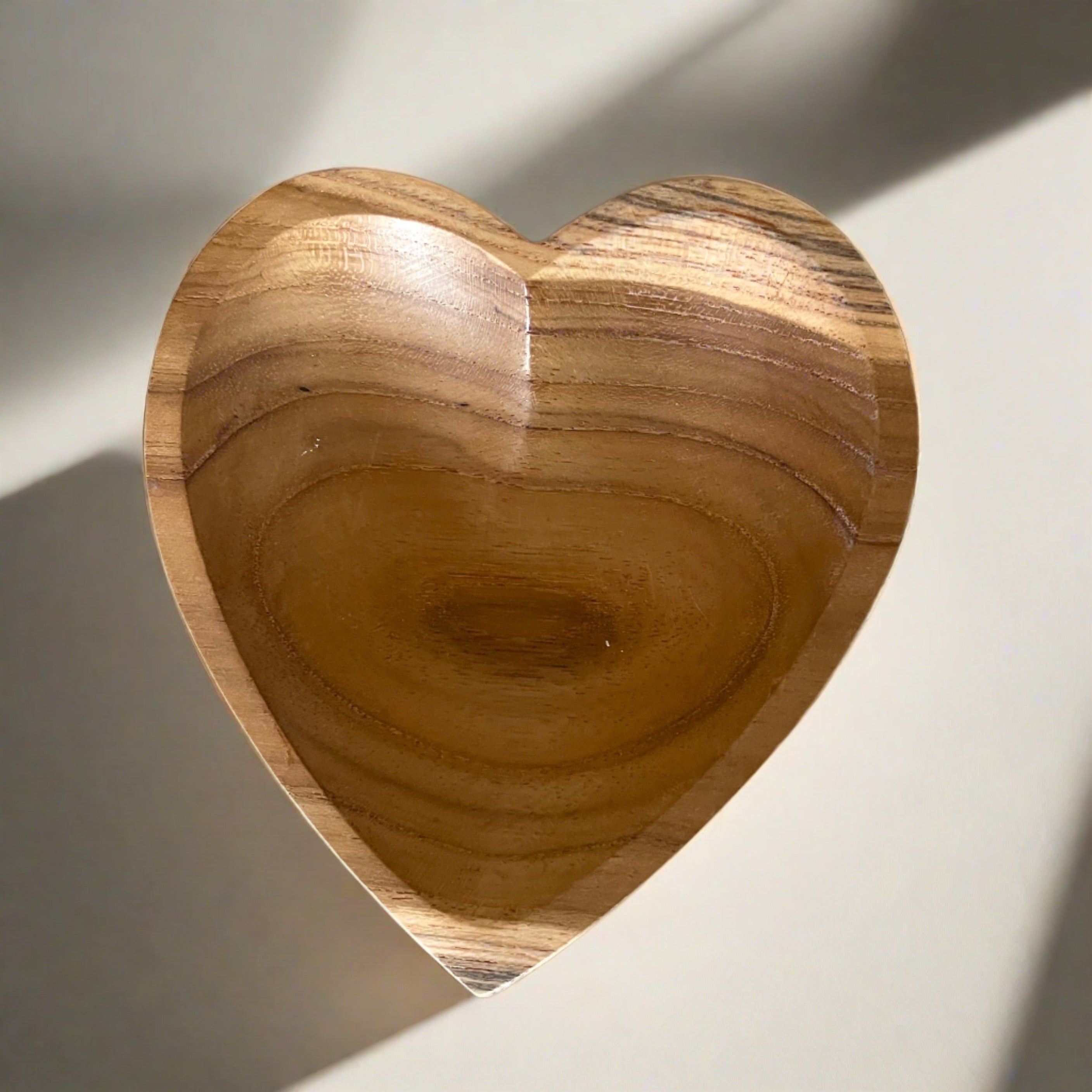 Small Heart Wooden Bowl - Handmade Wooden Decor for Your Home - Shopthatapp.ca