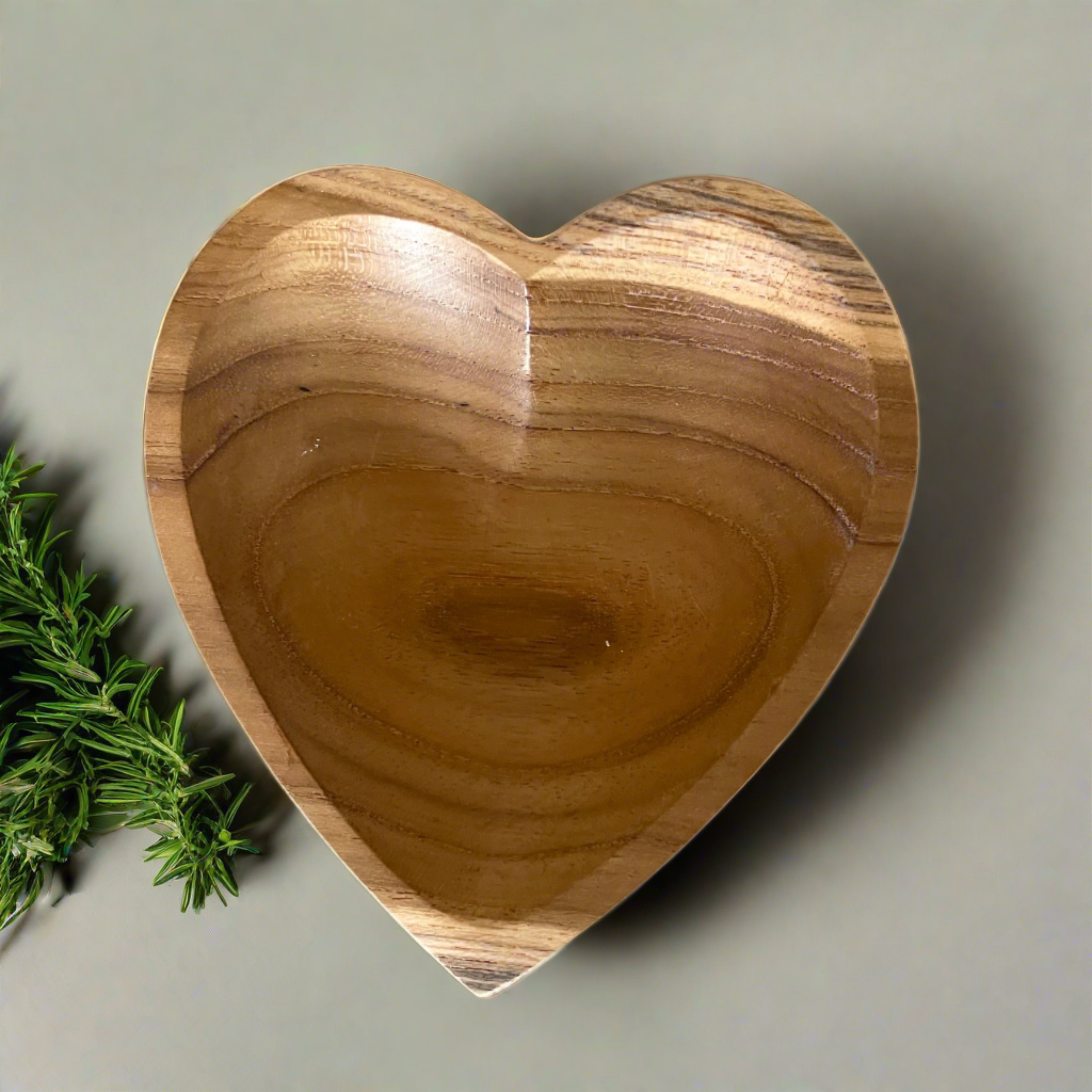 Small Heart Wooden Bowl - Handmade Wooden Decor for Your Home - Shopthatapp.ca