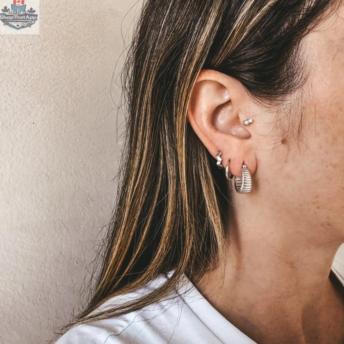 HoraceJewelry Mélina Argent silver earrings, elegant hoop design for everyday or special occasions, shiny and stylish jewelry accessory