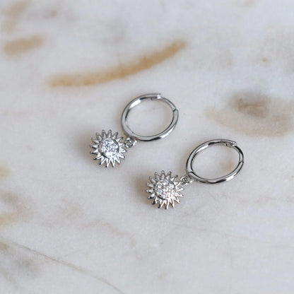 Elegant boucles d'oreilles by HoraceJewelry, featuring intricate gold designs perfect for travel and adventure.