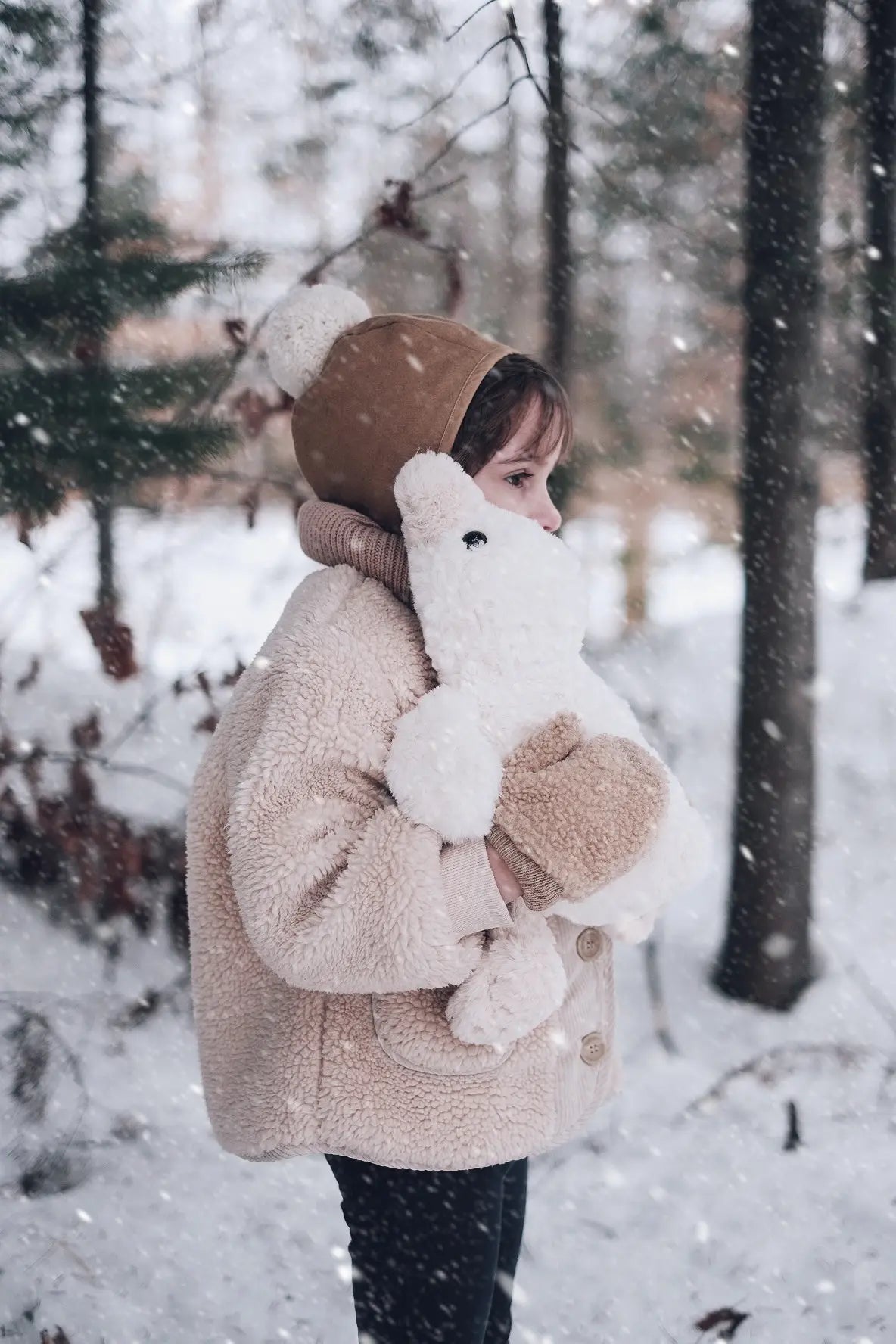 Cozy giant plush duck toy from Hot Poc's Thermy Buddy™ collection, featuring warm plush fabric and a squashed duck design.