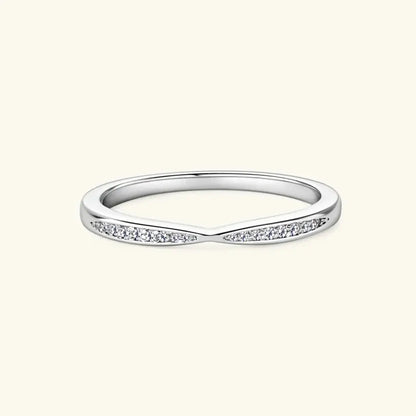 925 sterling silver moissanite ring featuring a sparkling center stone, elegant jewelry piece for sophisticated style.