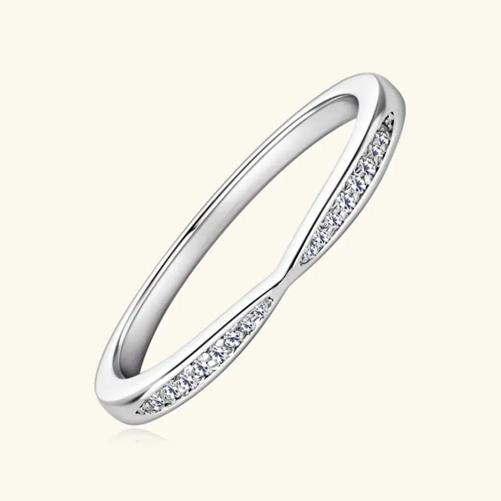 925 sterling silver moissanite ring featuring a sparkling gemstone, elegant jewelry piece for sophisticated style.