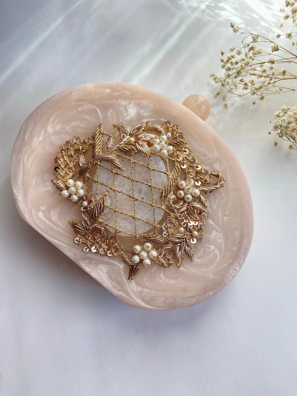 Handcrafted Resin Clutch - Elevate Your Style with Unique Elegance