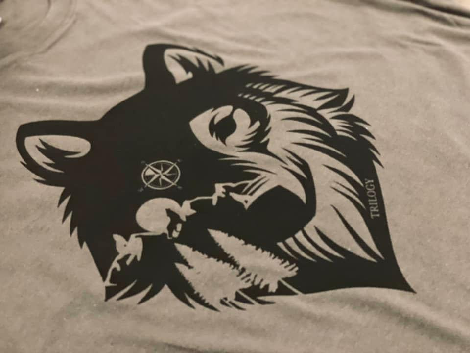 Wolf T-shirt--www.Shopthatapp.ca-RusticGirls.Trilogy