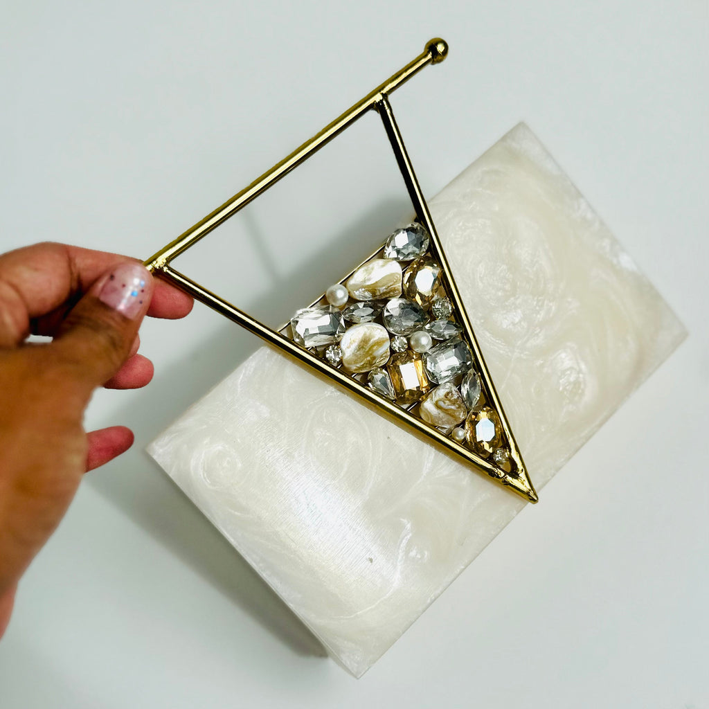 Sleek Handcrafted Geometric Clutch – Elevate Your Style Effortlessly