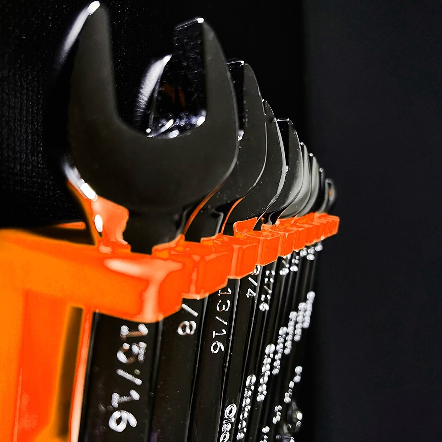 Magnetic Tool Organizer - Durable Magnetic Wrench Holder for Efficient Workspace Management