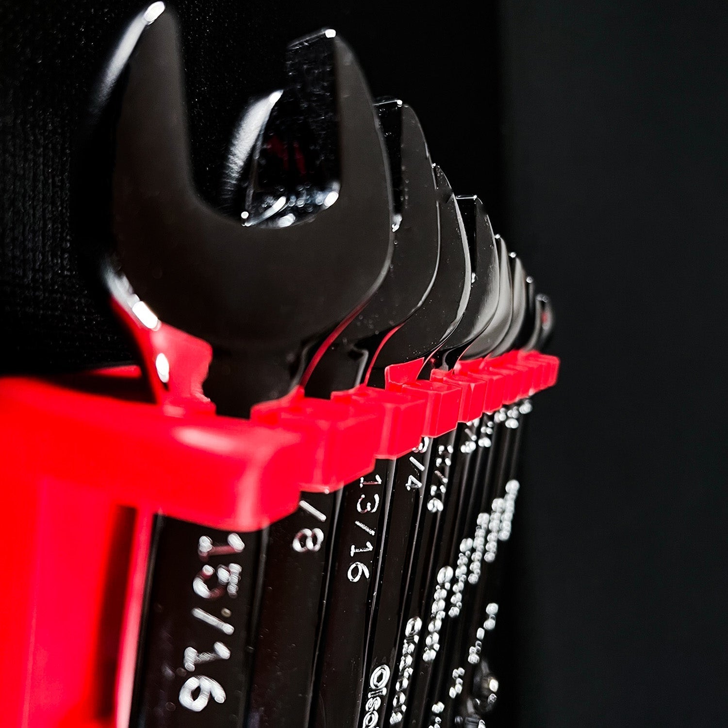 Magnetic Tool Organizer - Durable Magnetic Wrench Holder for Efficient Workspace Management
