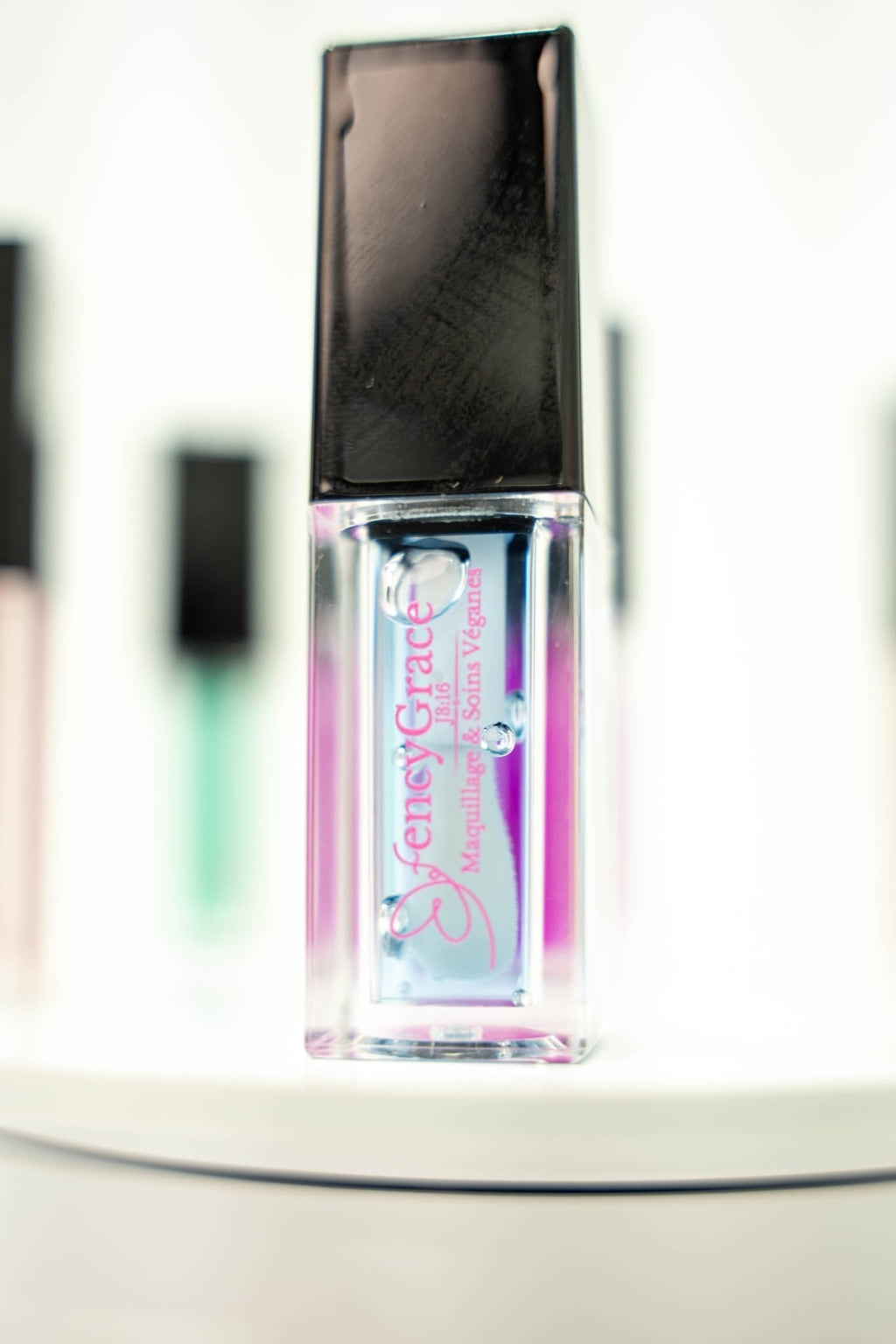 Fruit Repulpant Lip Oil - Vegan Brilliance & Lip Care | FencyGrace Canada - Shopthatapp.ca