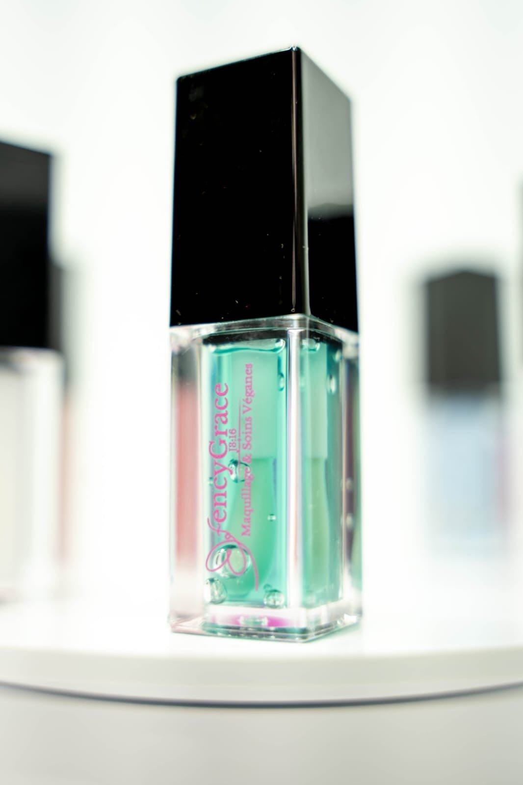 Fruit Repulpant Lip Oil - Vegan Brilliance & Lip Care | FencyGrace Canada - Shopthatapp.ca