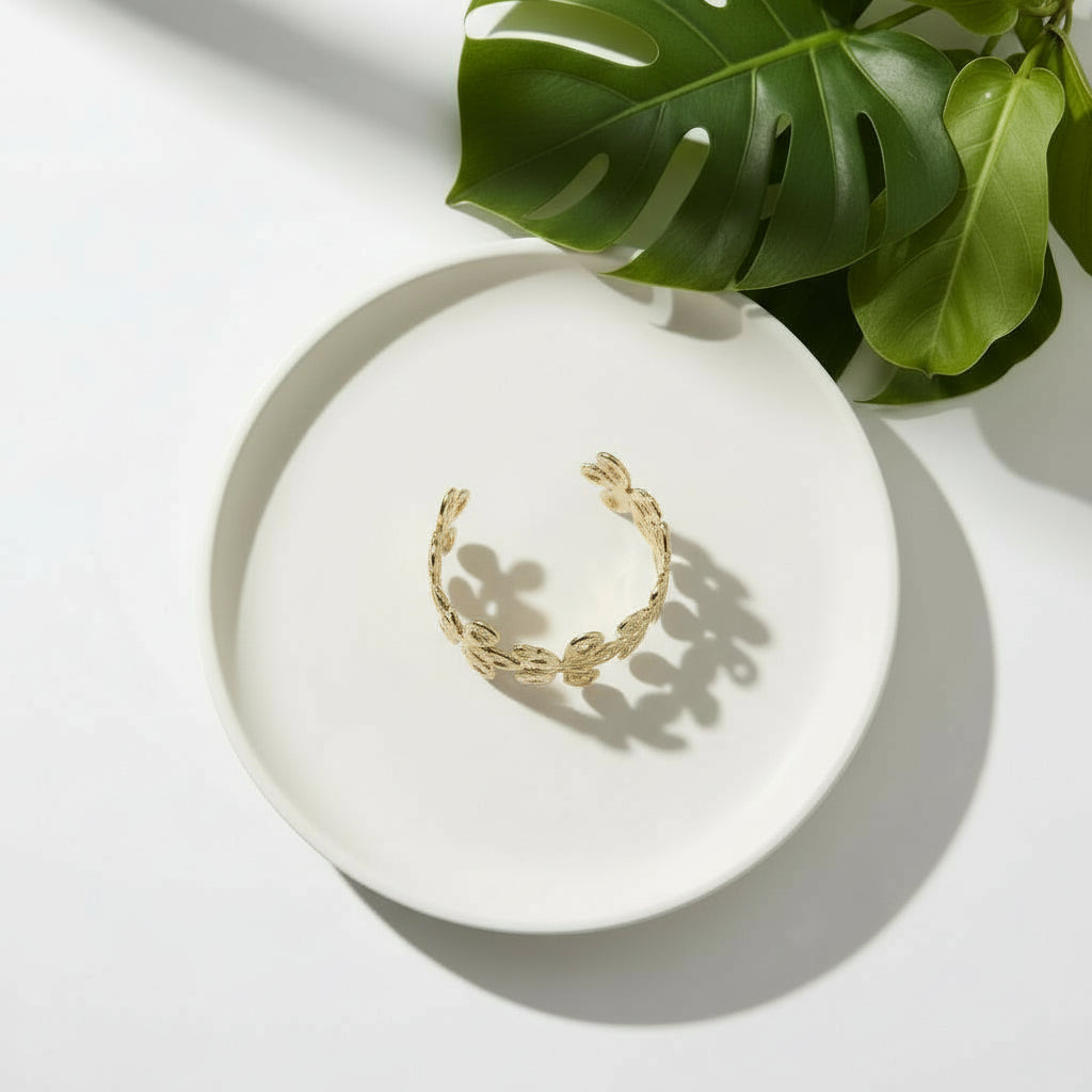 Beaten Flower Cuff Bracelet in Gold Stainless Steel - Shopthatapp.ca