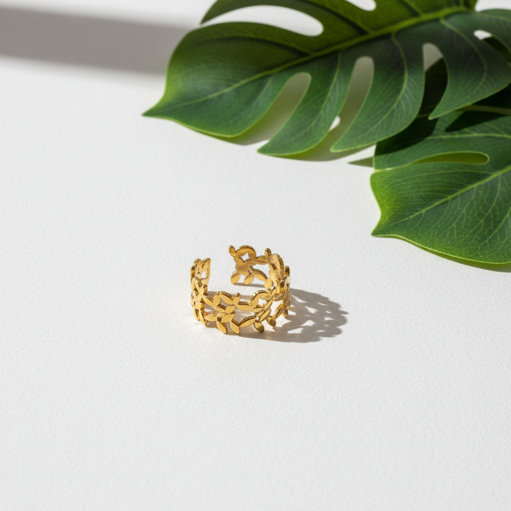 Multi Petal Gold Ring - Elegant Gold Plated Design - Shopthatapp.ca