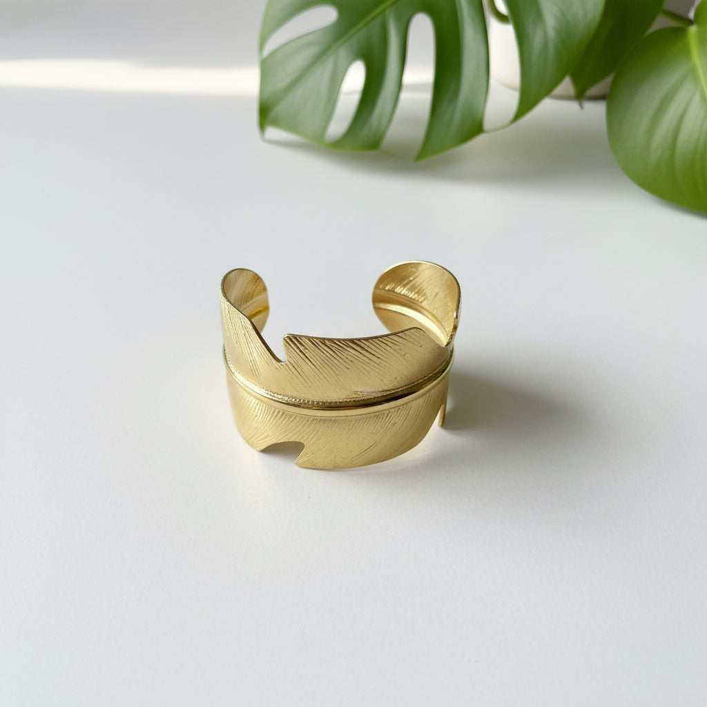Leaf Wrap Cuff Gold Stainless Steel - Elegant and Unique Jewelry - Shopthatapp.ca