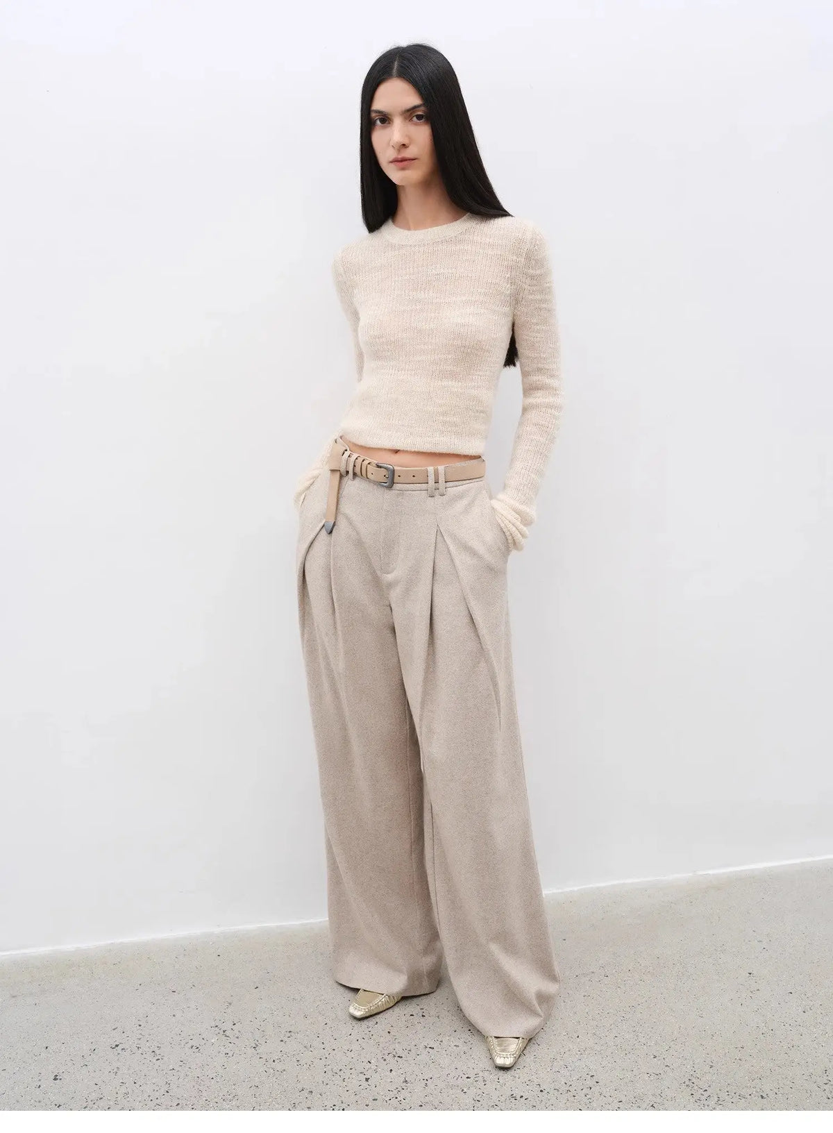 City Stroll Wool-Blend Wide-Leg Trousers for a Relaxed Autumn Look - Shopthatapp.ca