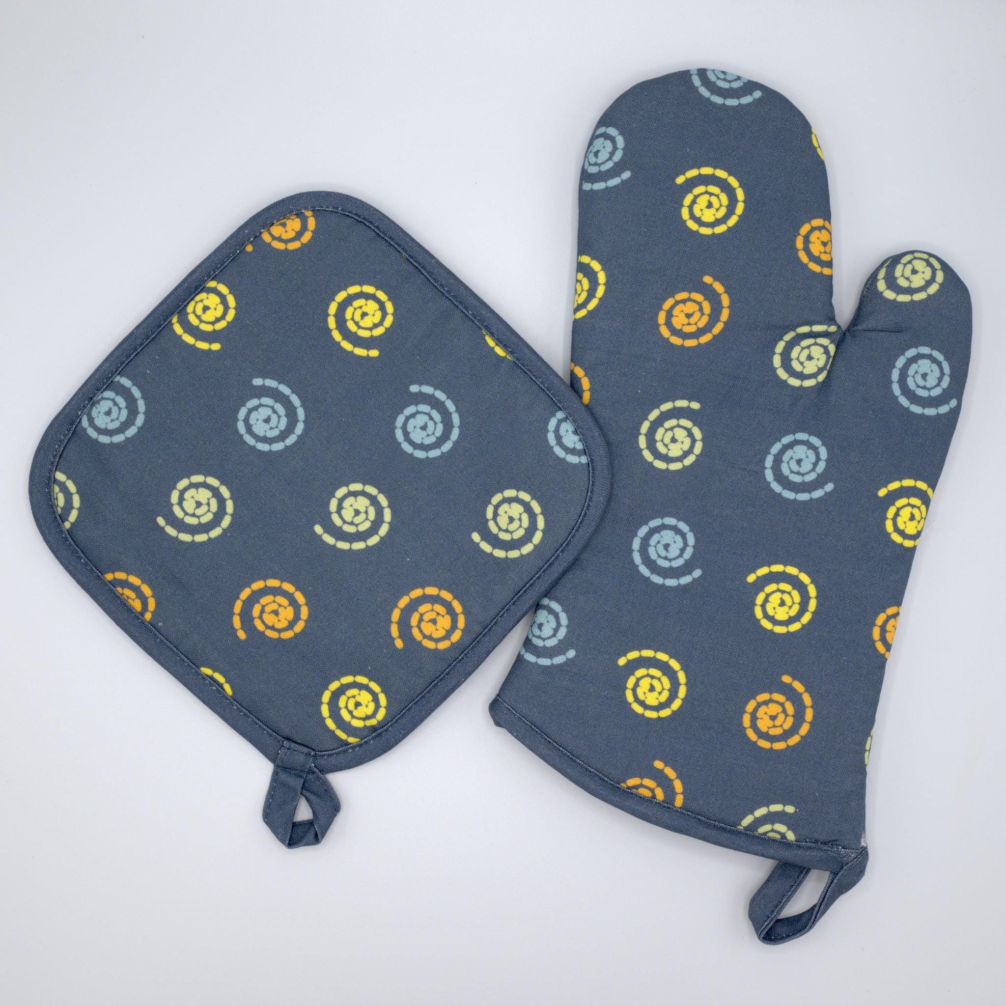 Mushroom Magic - Oven Mitt and Pot Holder - Shopthatapp.ca