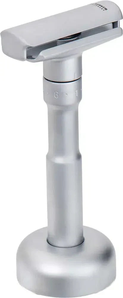 MERKUR Razor Stand for MERKUR Futur 700 in Matte Chrome