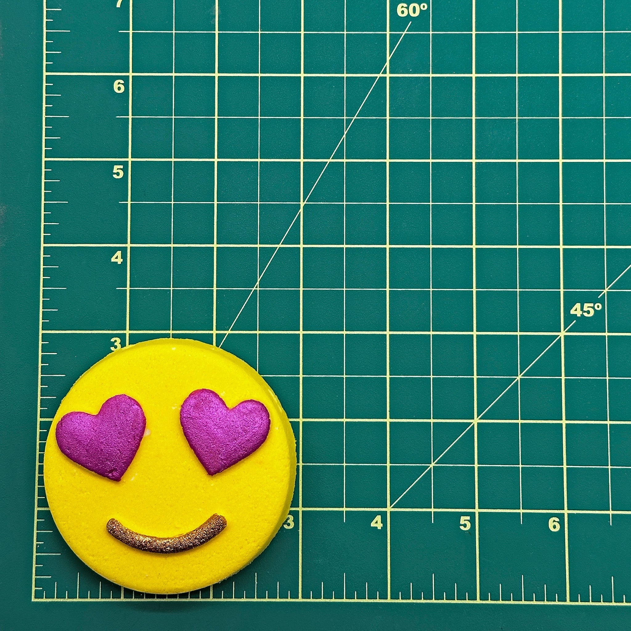 Mini Heart Eyes Emoji - Shopthatapp.ca
