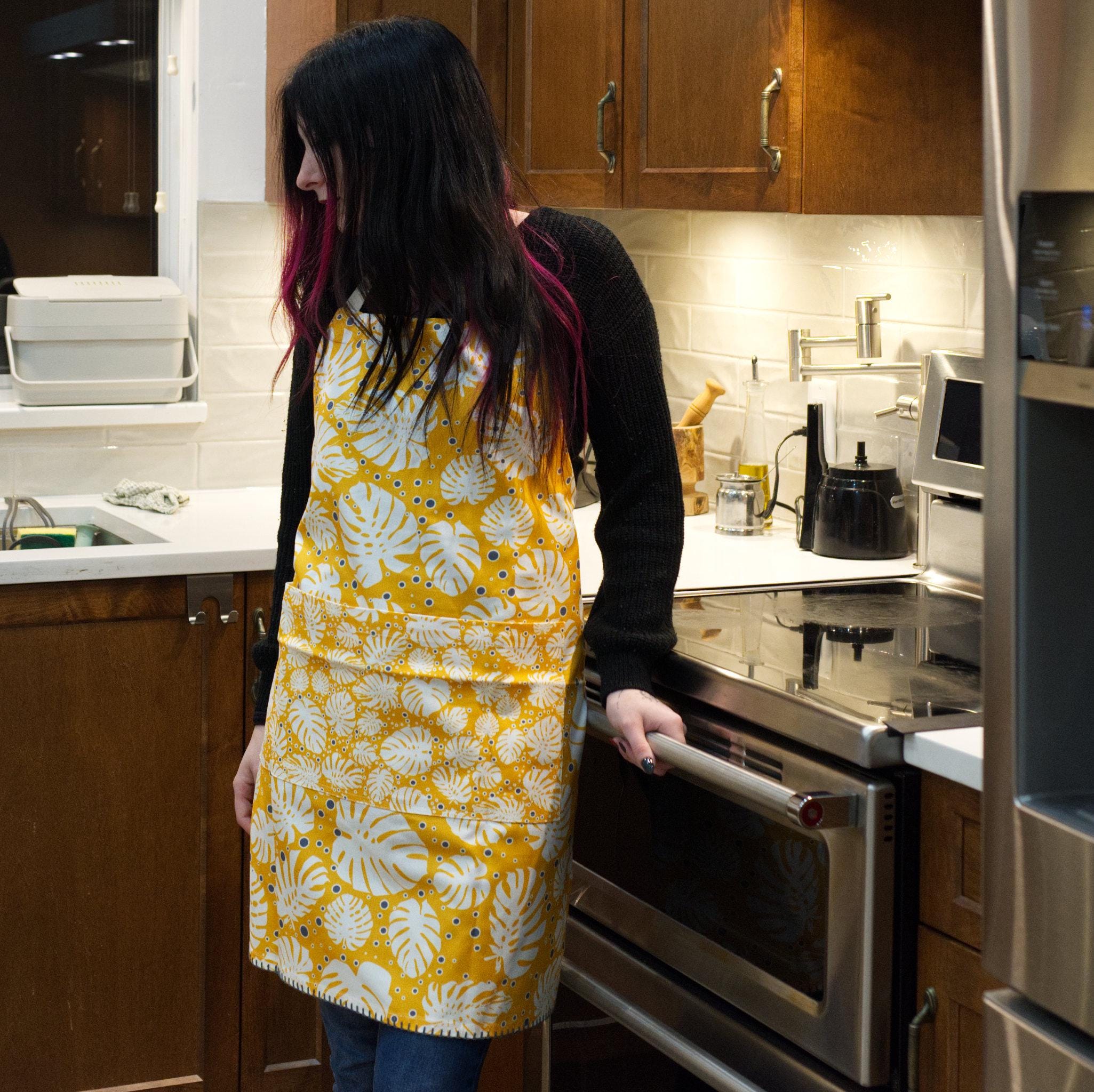 Monster Ah! Tropical Apron (2 Colors) - Shopthatapp.ca
