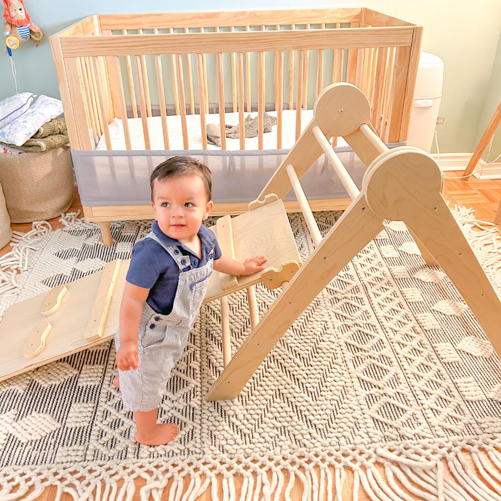 CRANBERRY CLIMBER - Montessori Wooden Triangle Climber for Kids - Shopthatapp.ca
