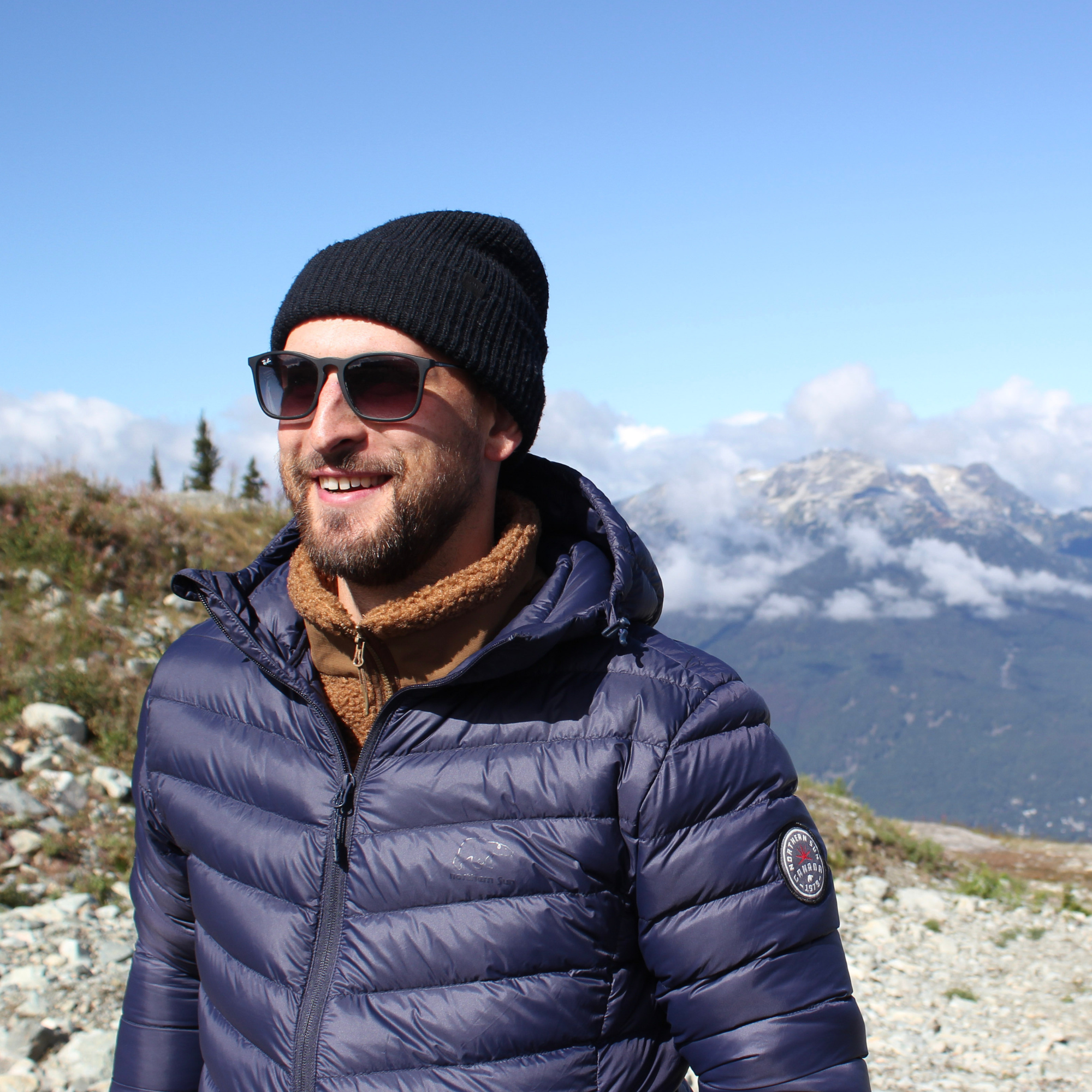 Packable Down Jacket - Shopthatapp.ca