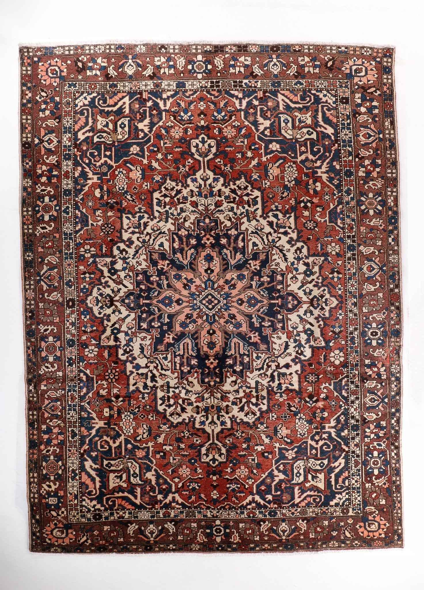 Persian Bakhtiari Rug | 9' 10" x 12' 9"