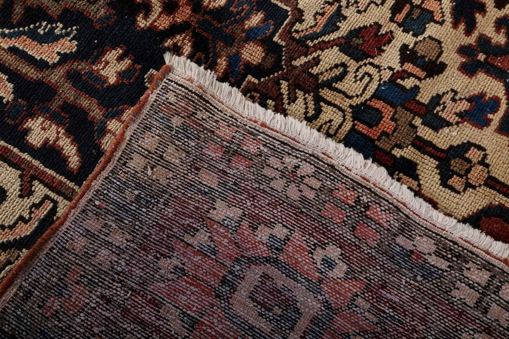 Persian Bakhtiari Rug | 9' 10" x 12' 9"