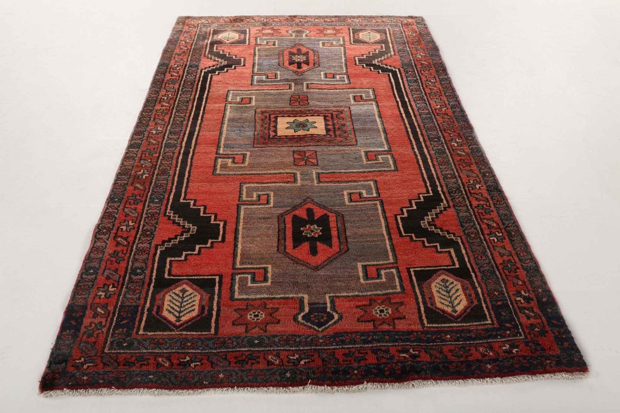 Persian Hamadan Rug | 4' 5" x 7' 6"