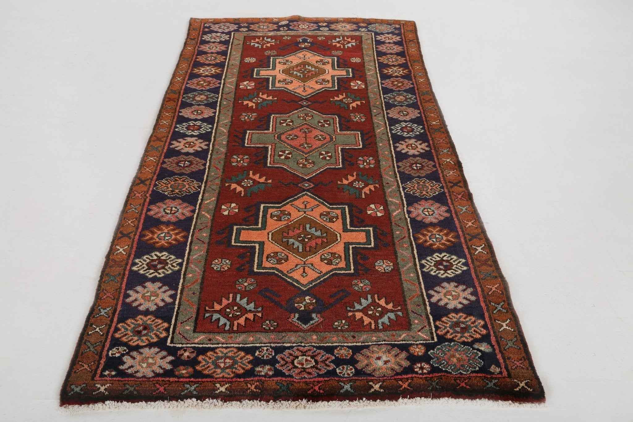 Persian Jozan Rug | 3' 11" x 7' 8"