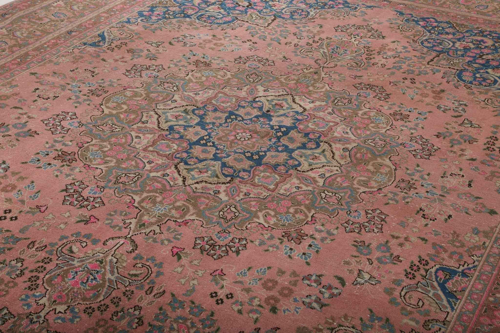 Persian Sabzevar Rug | 9' 6" x 12' 11"
