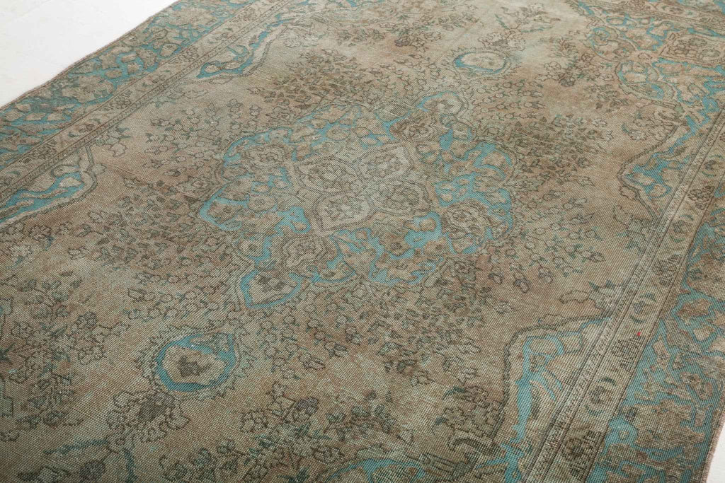 Persian Tabriz Rug | 5' 9" x 9' 1"